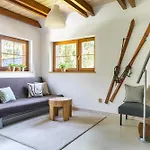 Hut 1