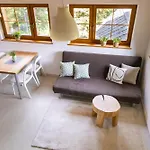Hut 1