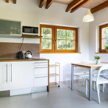 Hut 1 Apartment *
